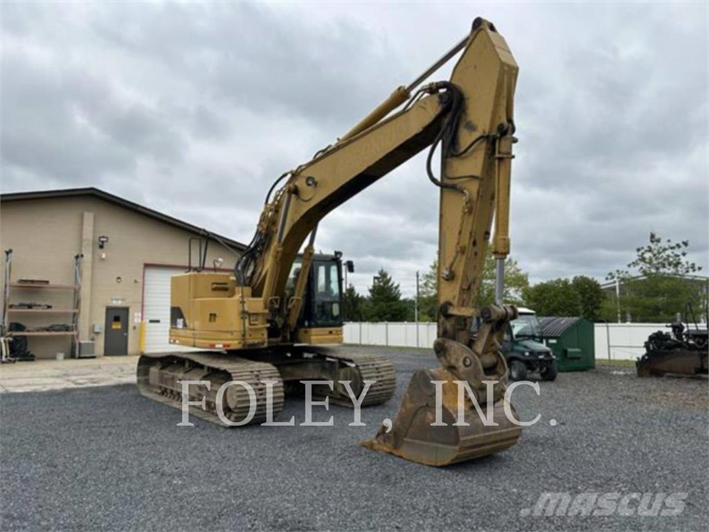 CAT 328DLCR حفارات زحافة