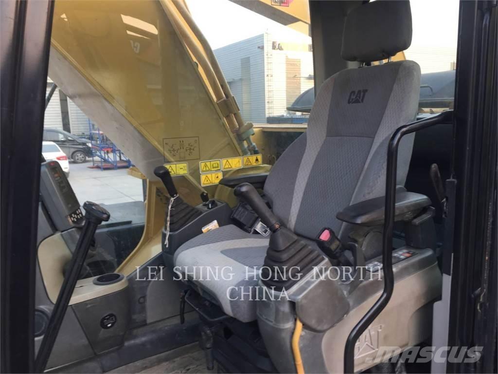 CAT 329DL حفارات زحافة