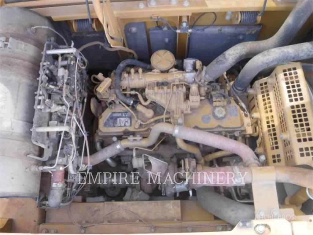 CAT 329EL حفارات زحافة
