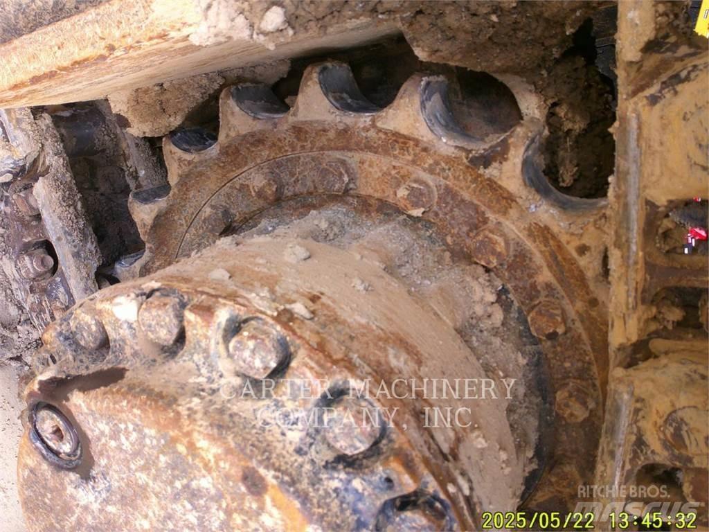 CAT 329EL حفارات زحافة
