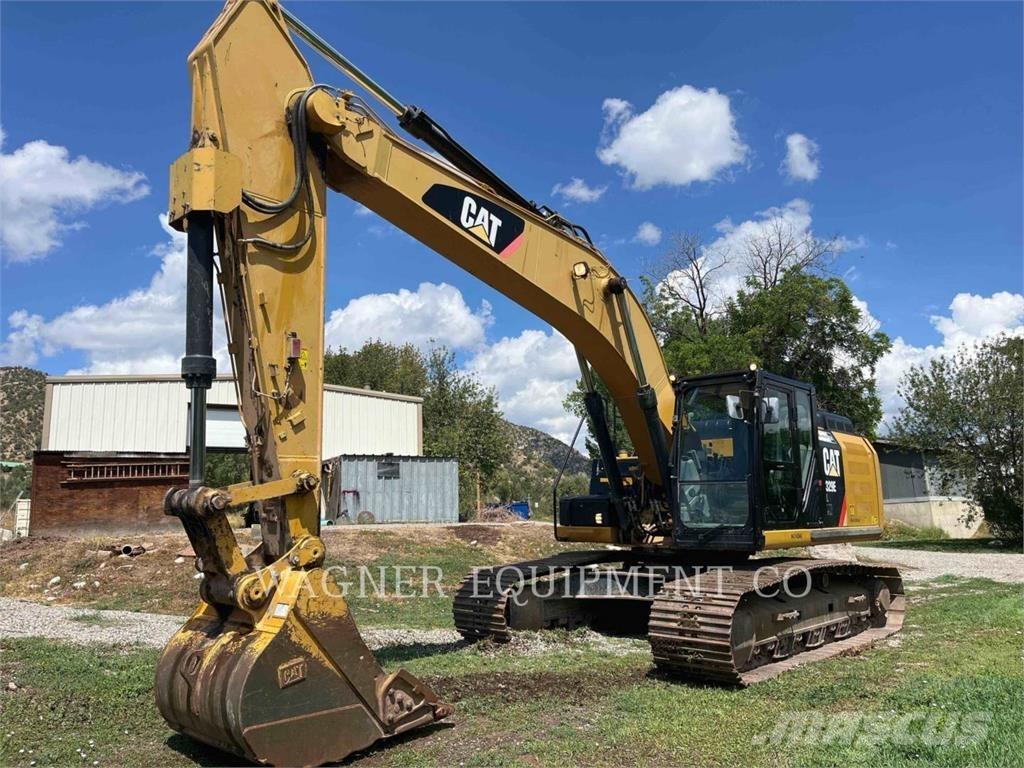 CAT 329EL حفارات زحافة