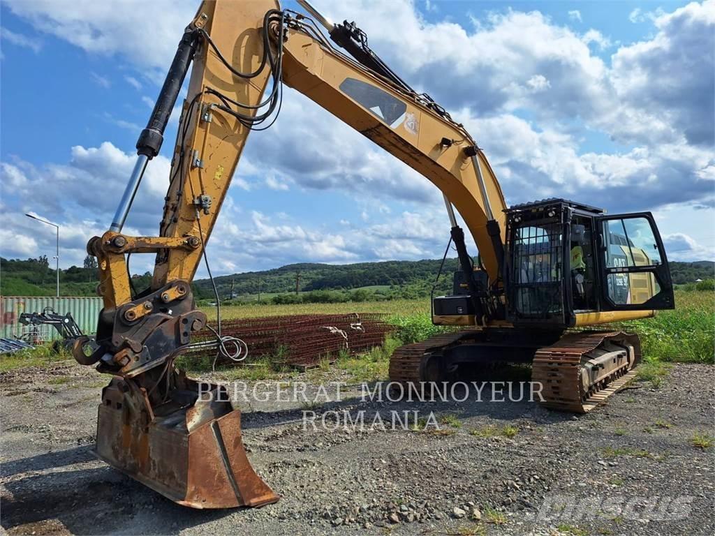 CAT 329ELN حفارات زحافة