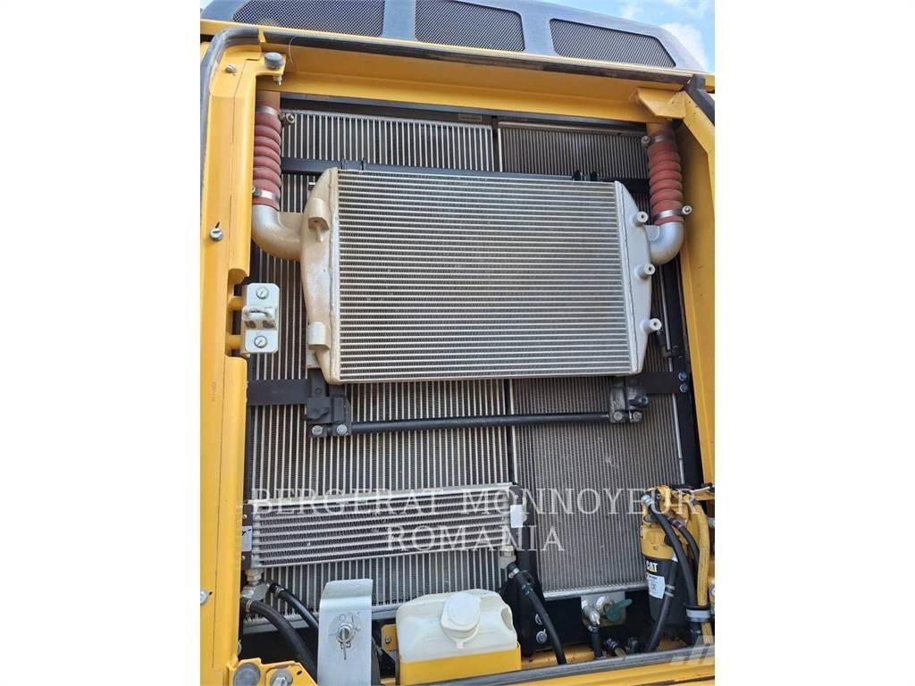 CAT 329ELN حفارات زحافة