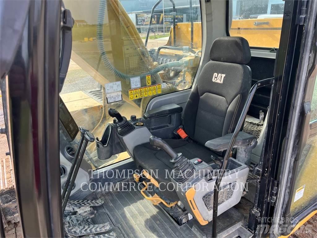 CAT 330 حفارات زحافة