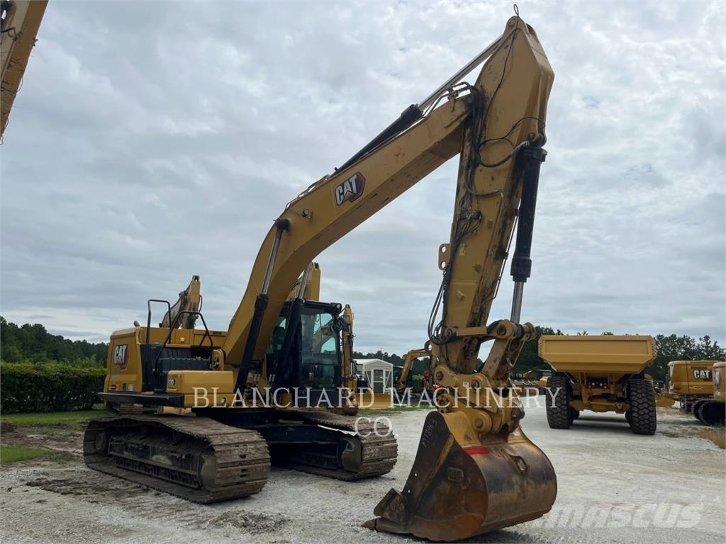 CAT 330 حفارات زحافة