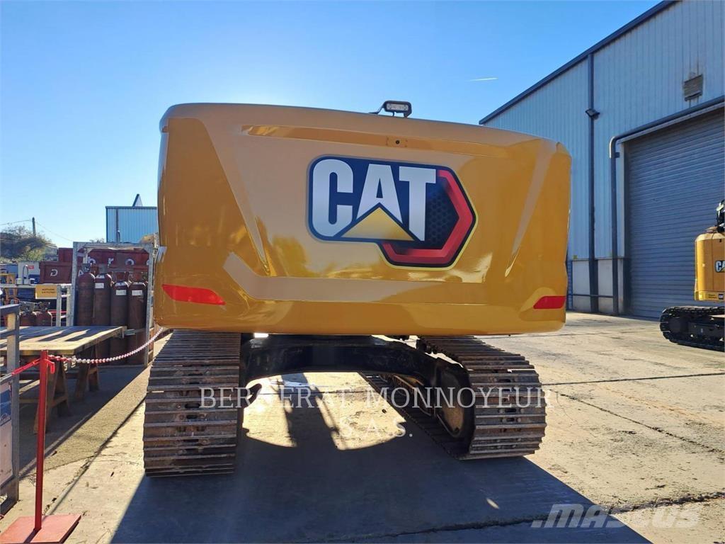 CAT 330 حفارات زحافة