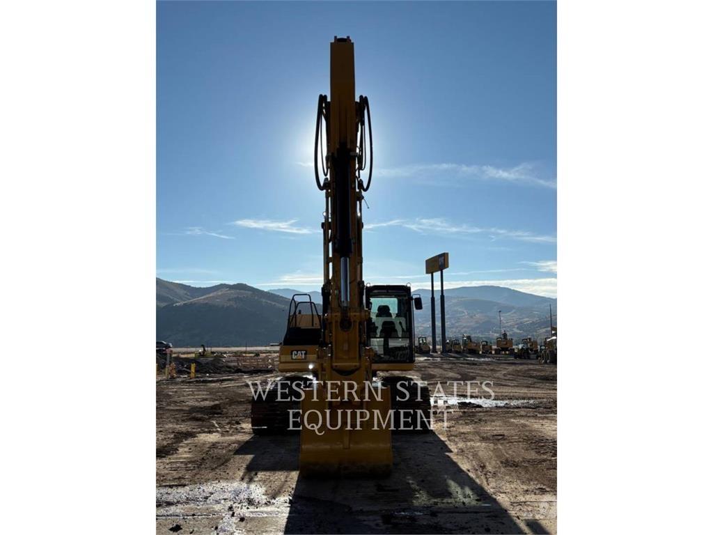 CAT 330 حفارات زحافة