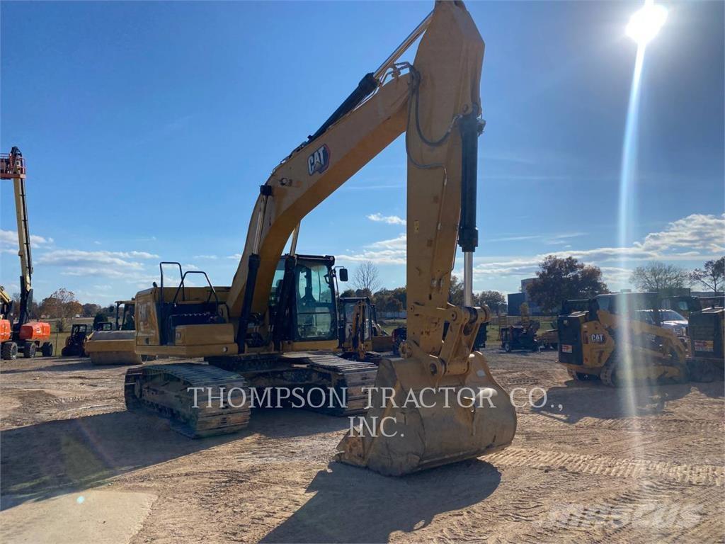 CAT 330 حفارات زحافة