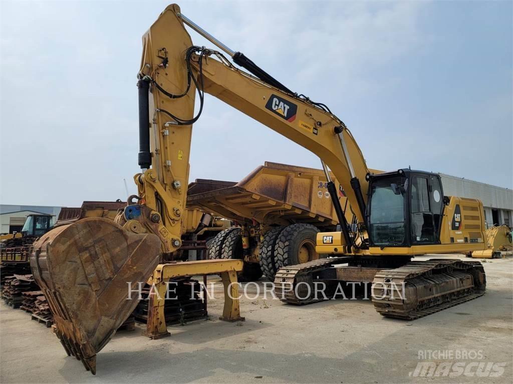 CAT 330-07 حفارات زحافة