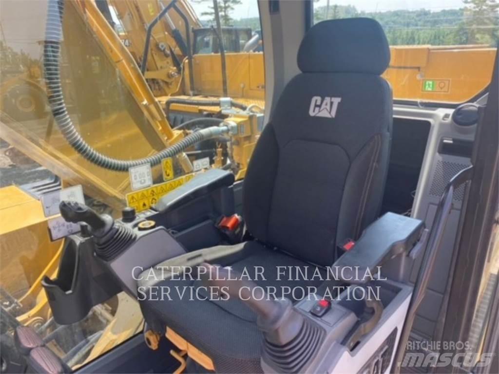 CAT 330-07 حفارات زحافة