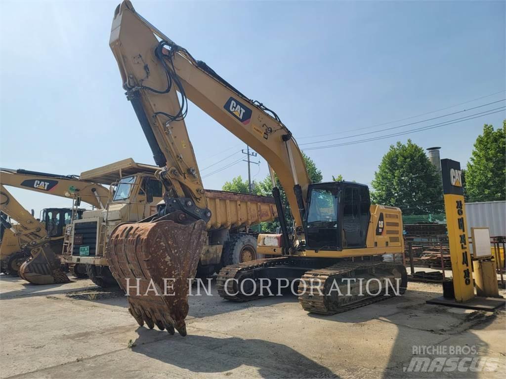 CAT 330-07 حفارات زحافة