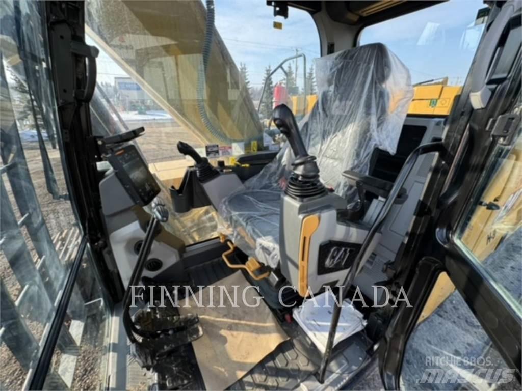 CAT 330-07 حفارات زحافة