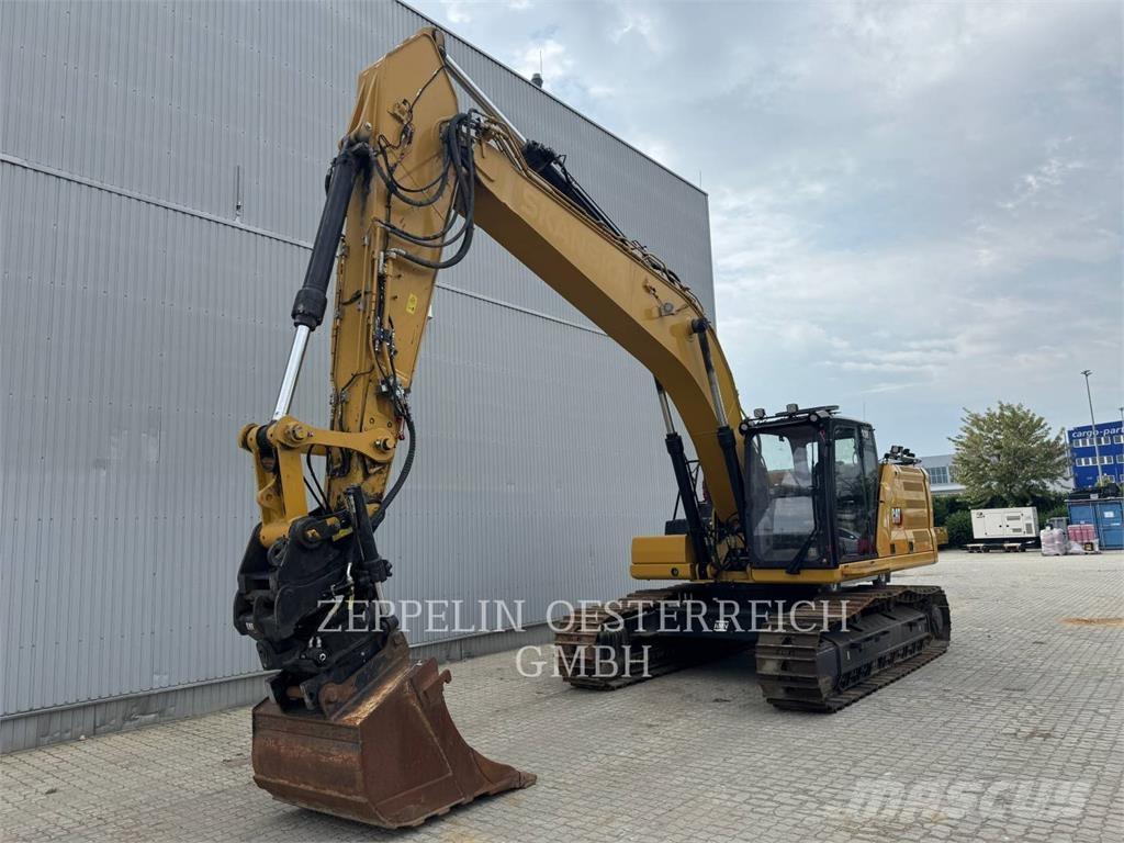 CAT 330-07 حفارات زحافة
