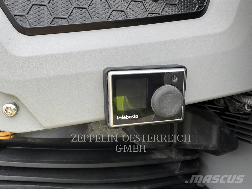 CAT 330-07 حفارات زحافة