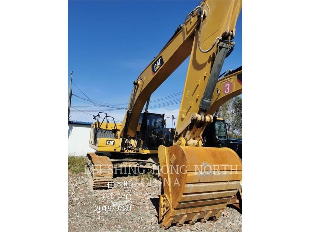 CAT 330-07 حفارات زحافة