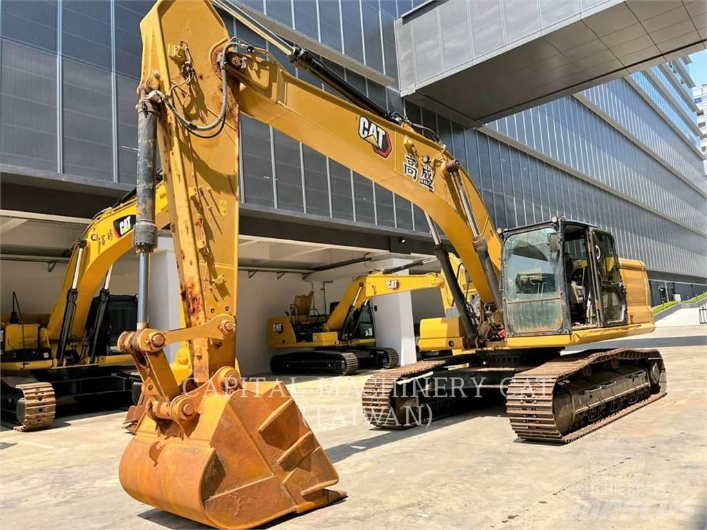 CAT 330-07 حفارات زحافة