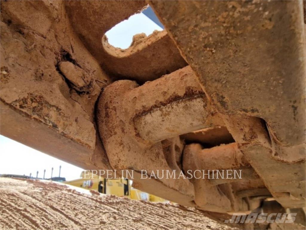 CAT 330-07GC حفارات زحافة