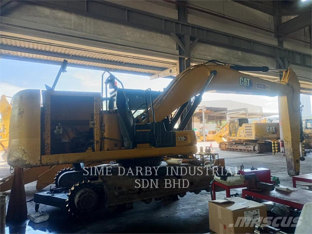 CAT 330-07GC حفارات زحافة
