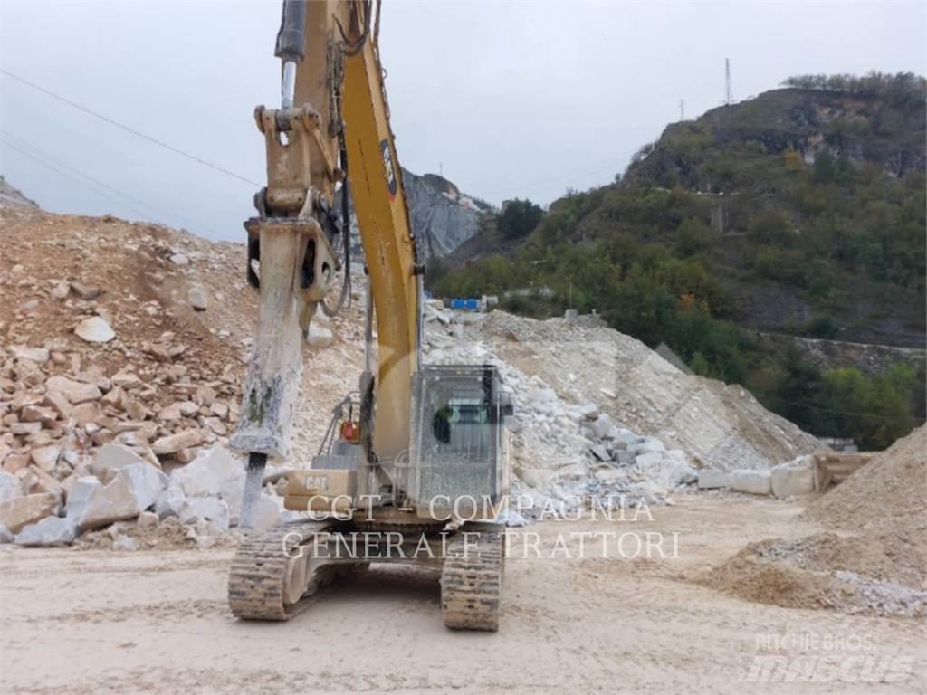 CAT 330 GC حفارات زحافة