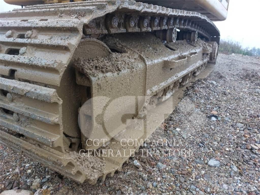 CAT 330 NG حفارات زحافة