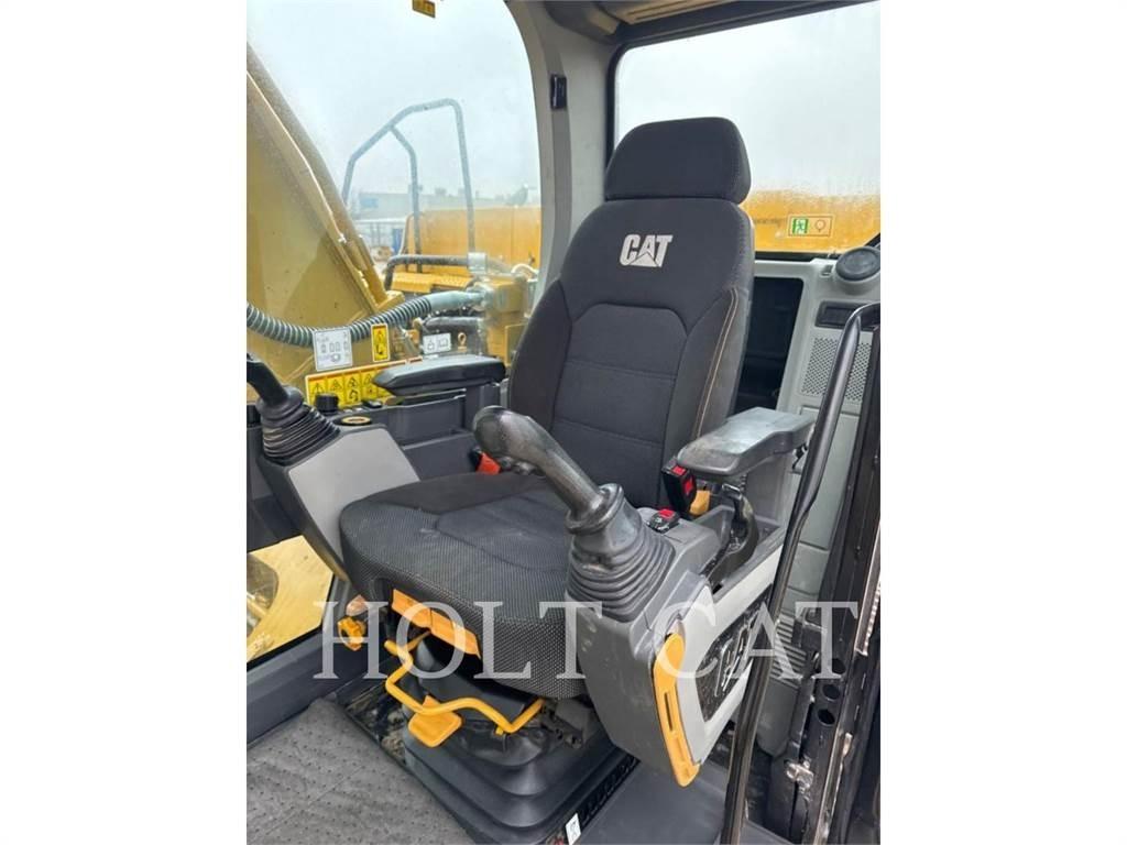 CAT 330 TC حفارات زحافة