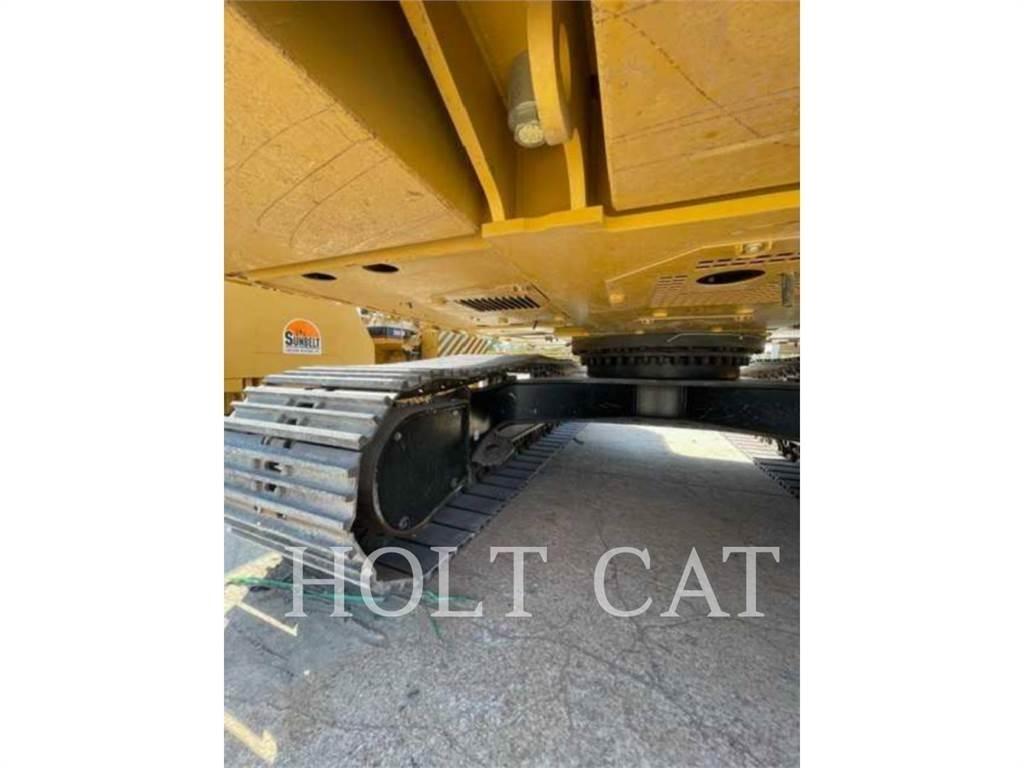 CAT 330 TC حفارات زحافة