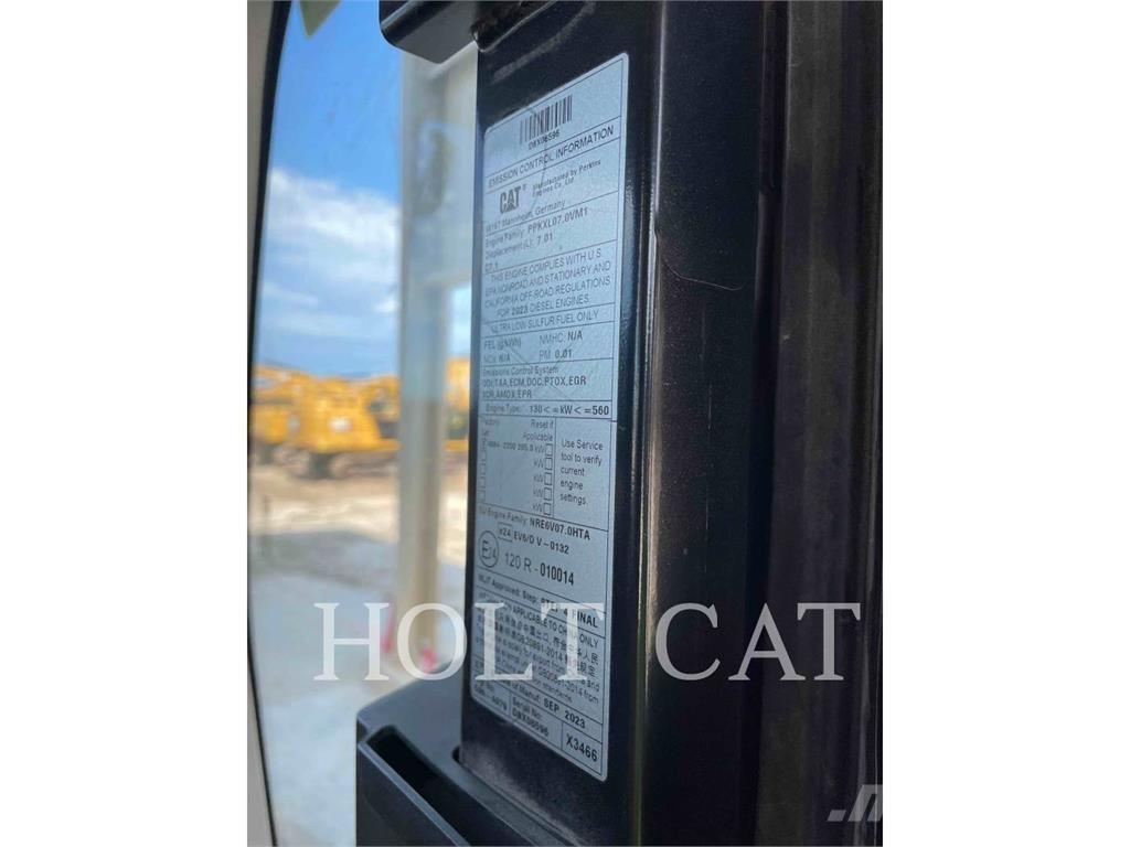 CAT 330 TC حفارات زحافة