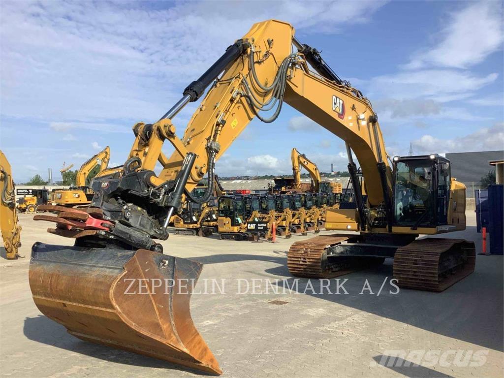 CAT 33007 حفارات زحافة