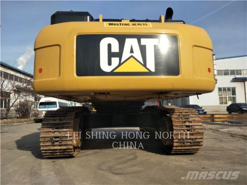 CAT 330D2L حفارات زحافة