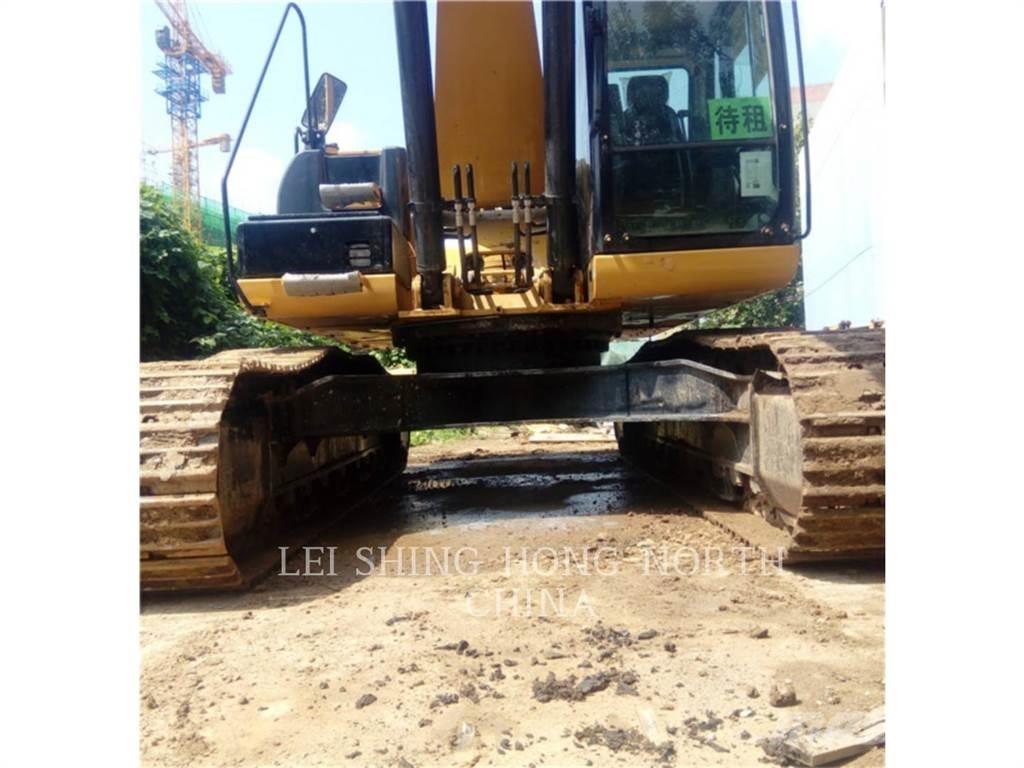 CAT 330D2L حفارات زحافة