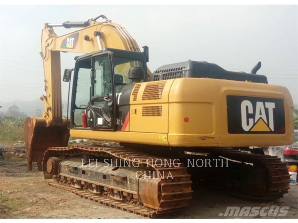 CAT 330D2L حفارات زحافة