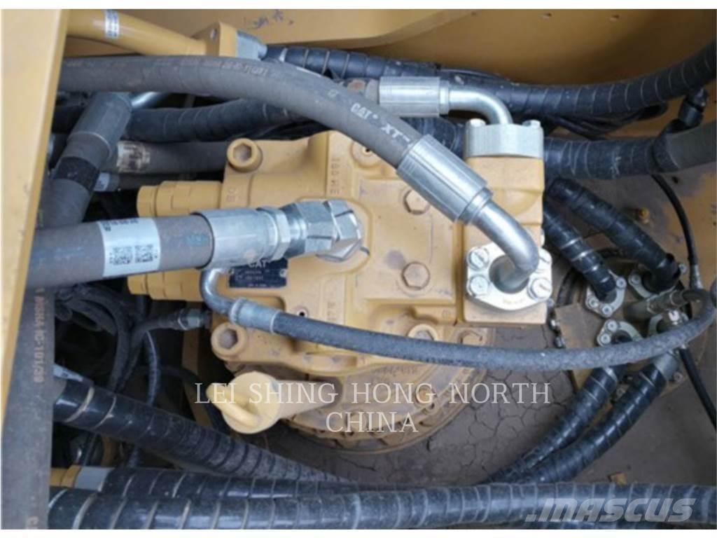CAT 330D2L حفارات زحافة