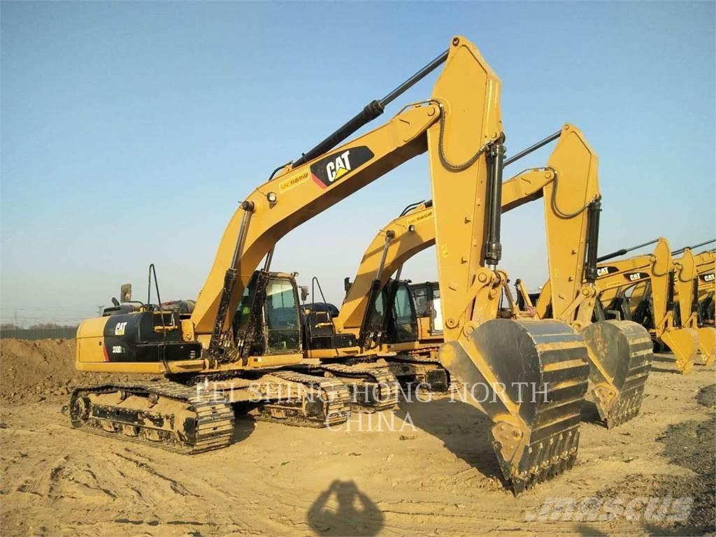CAT 330D2L حفارات زحافة