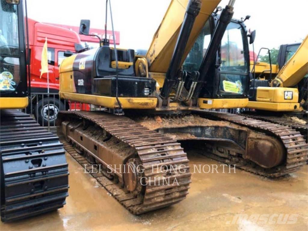 CAT 330D2L حفارات زحافة