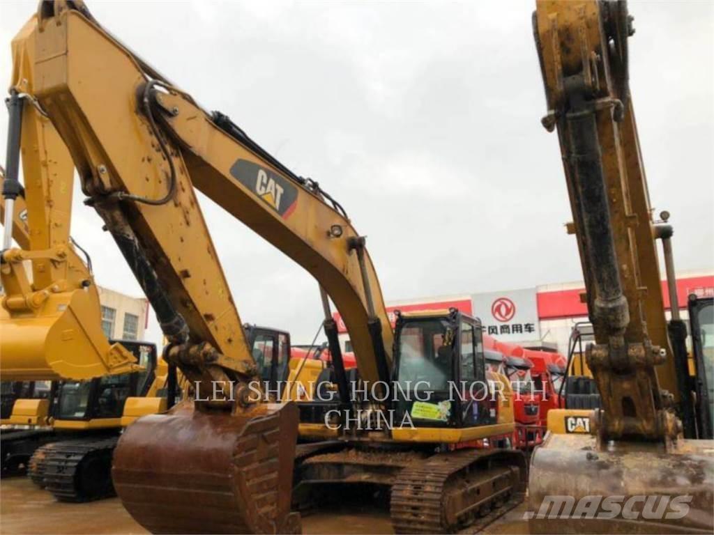 CAT 330D2L حفارات زحافة