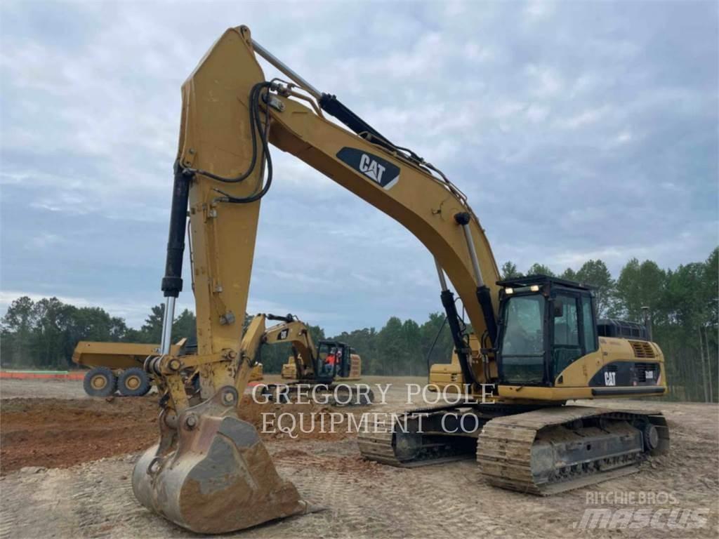 CAT 330DL حفارات زحافة