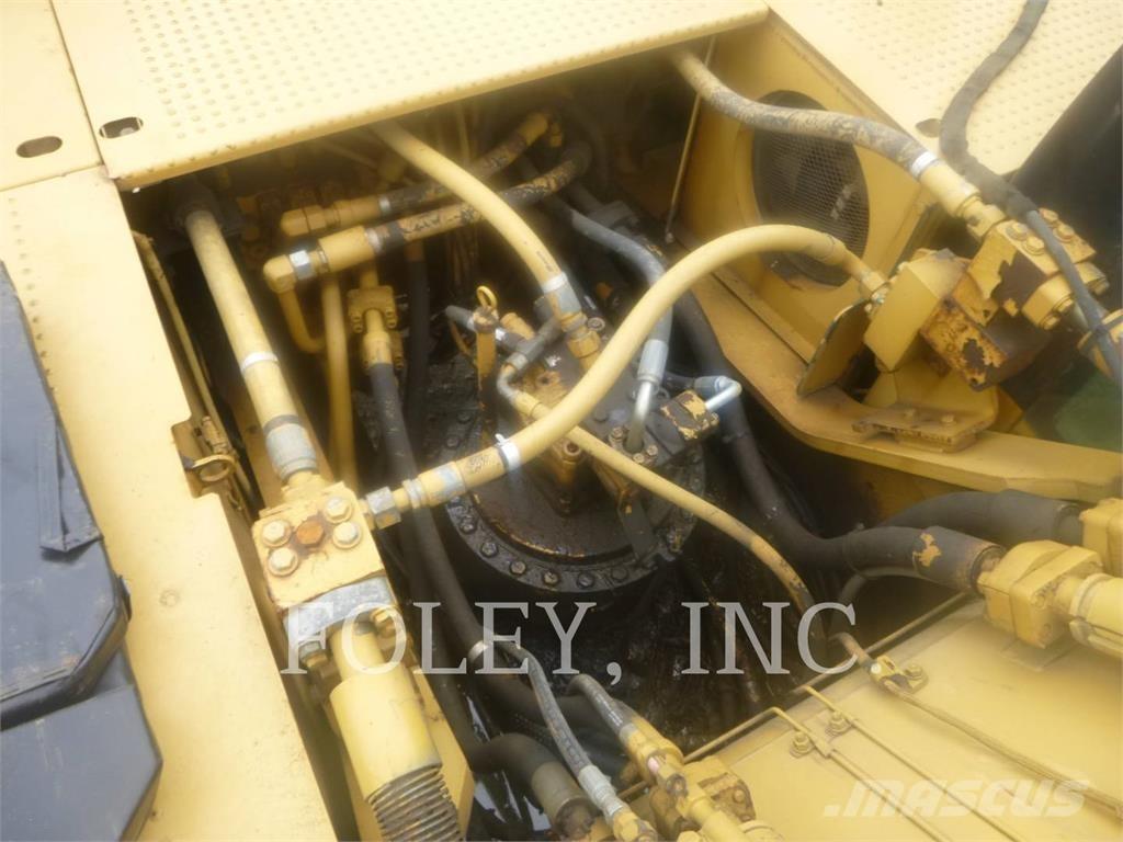 CAT 330DL حفارات زحافة