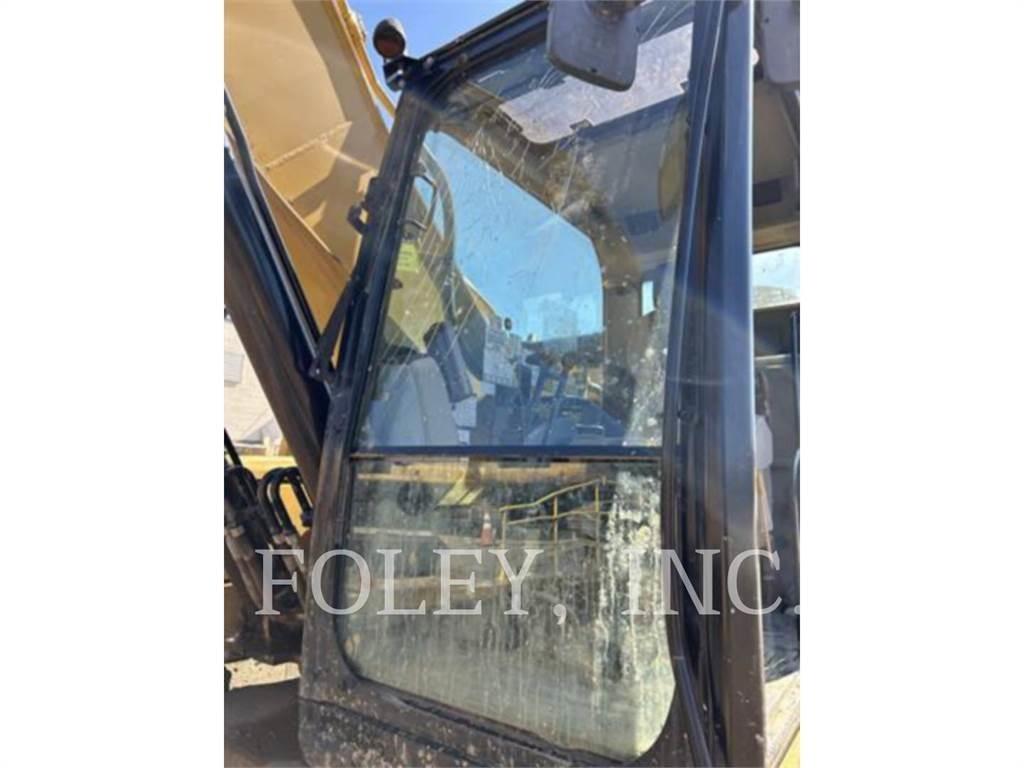 CAT 330FL حفارات زحافة