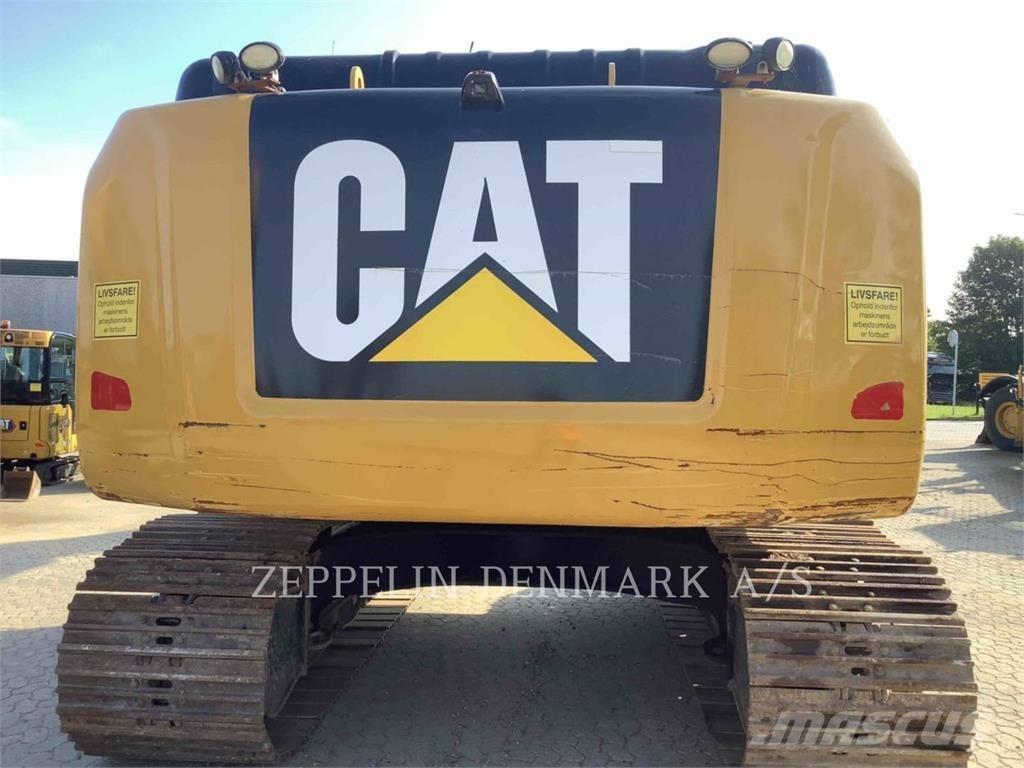 CAT 330FL حفارات زحافة