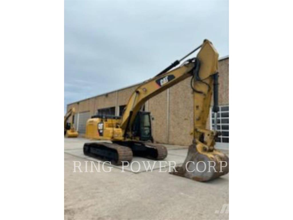 CAT 330FL حفارات زحافة