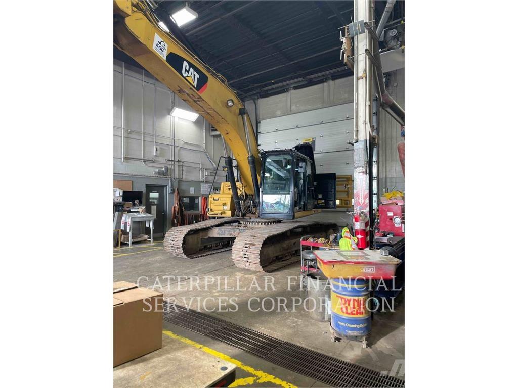 CAT 330FL حفارات زحافة