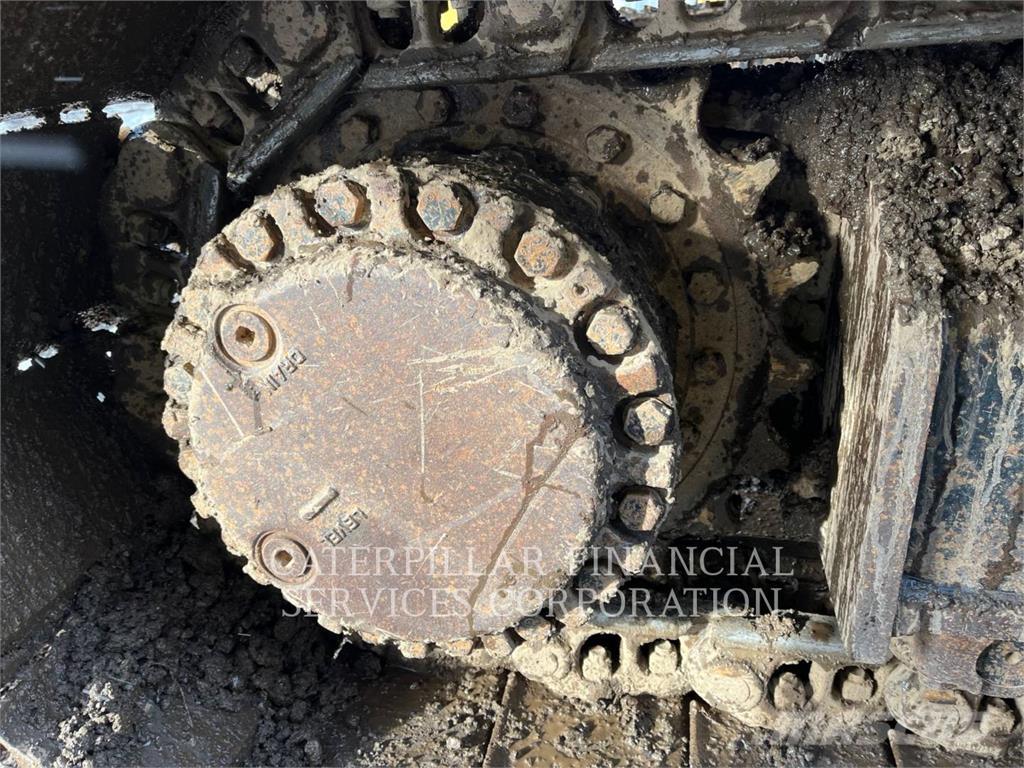 CAT 330FL حفارات زحافة