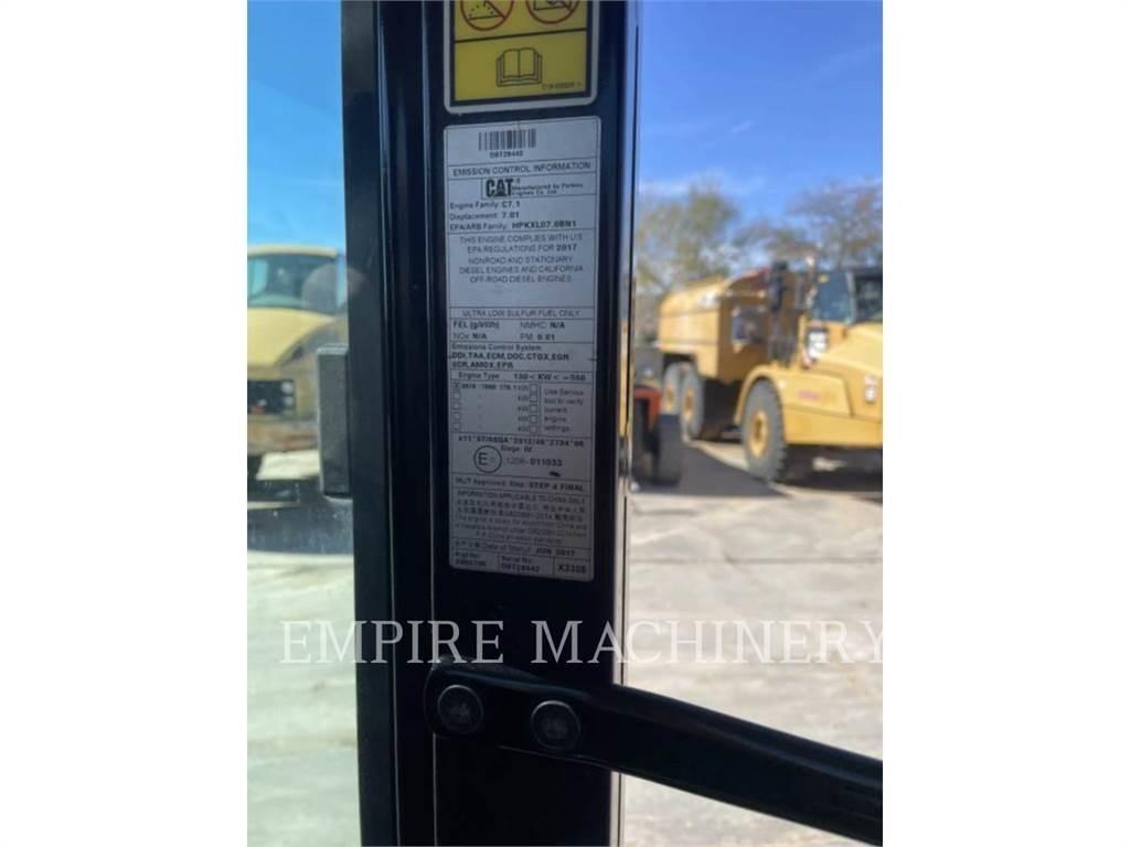 CAT 330FL LR حفارات زحافة