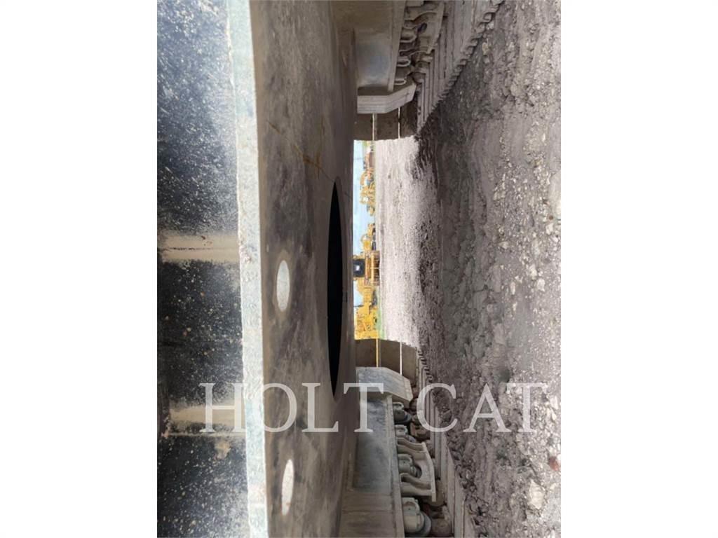 CAT 330GC حفارات زحافة