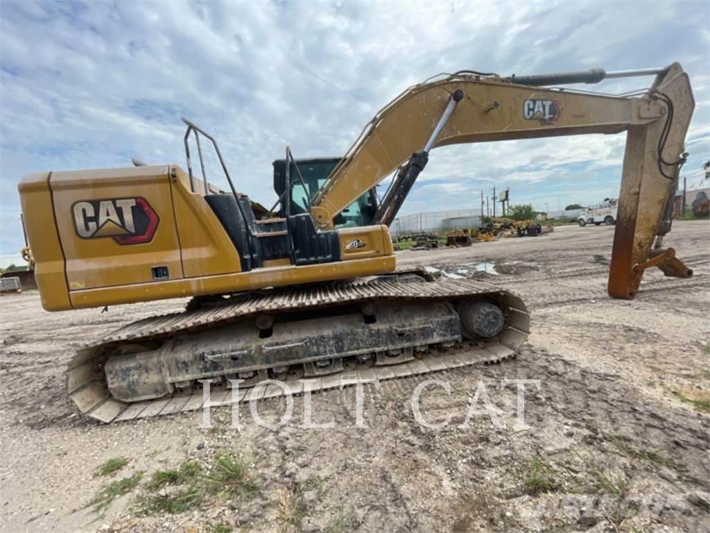 CAT 330GC حفارات زحافة