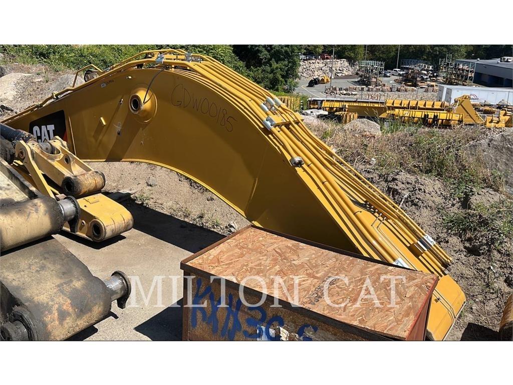 CAT 330GC REACH BOOM رافعات سلة مفصلية