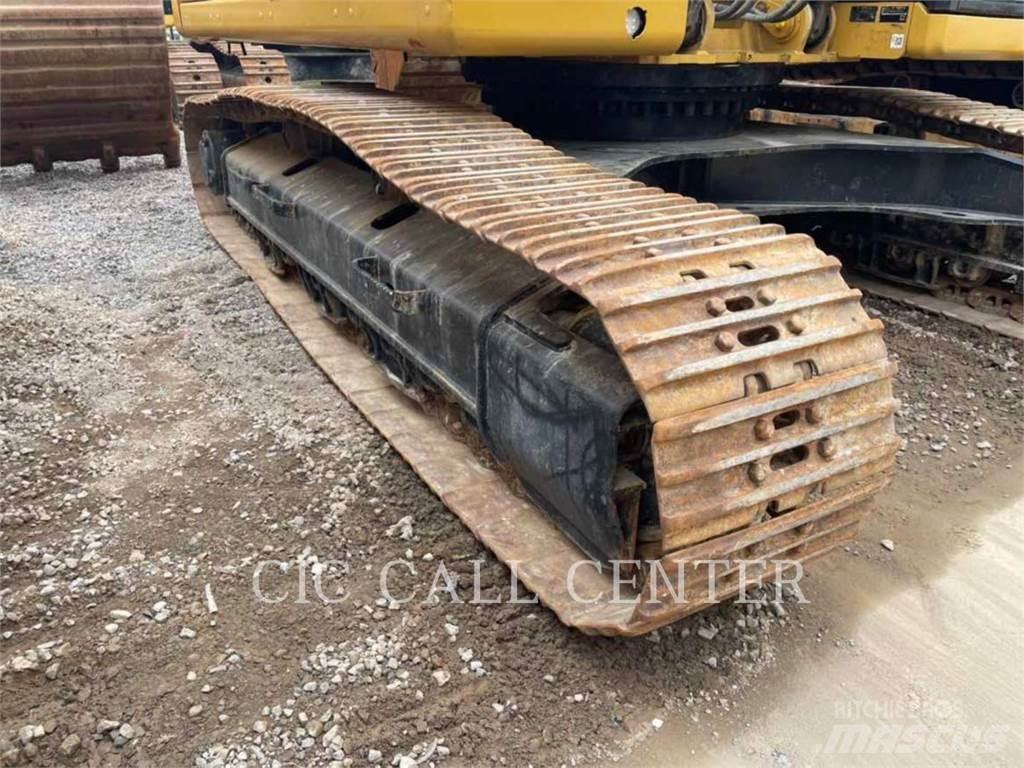 CAT 333-07 حفارات زحافة