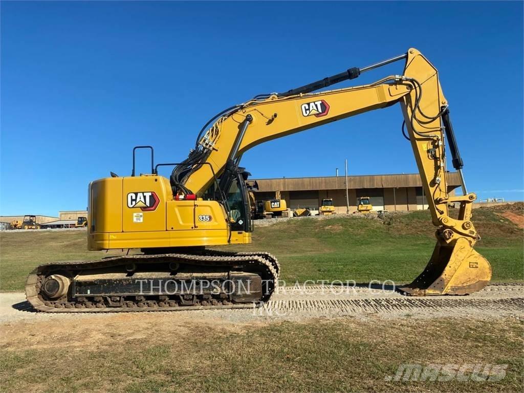 CAT 335 حفارات زحافة
