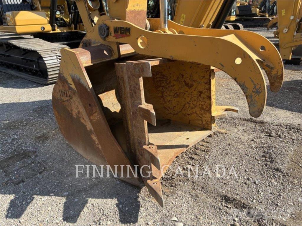 CAT 335-07 حفارات زحافة