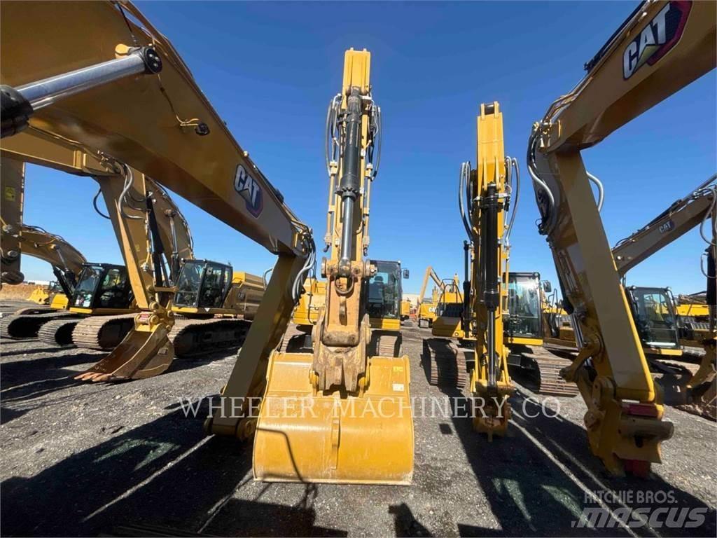 CAT 335 CF حفارات زحافة